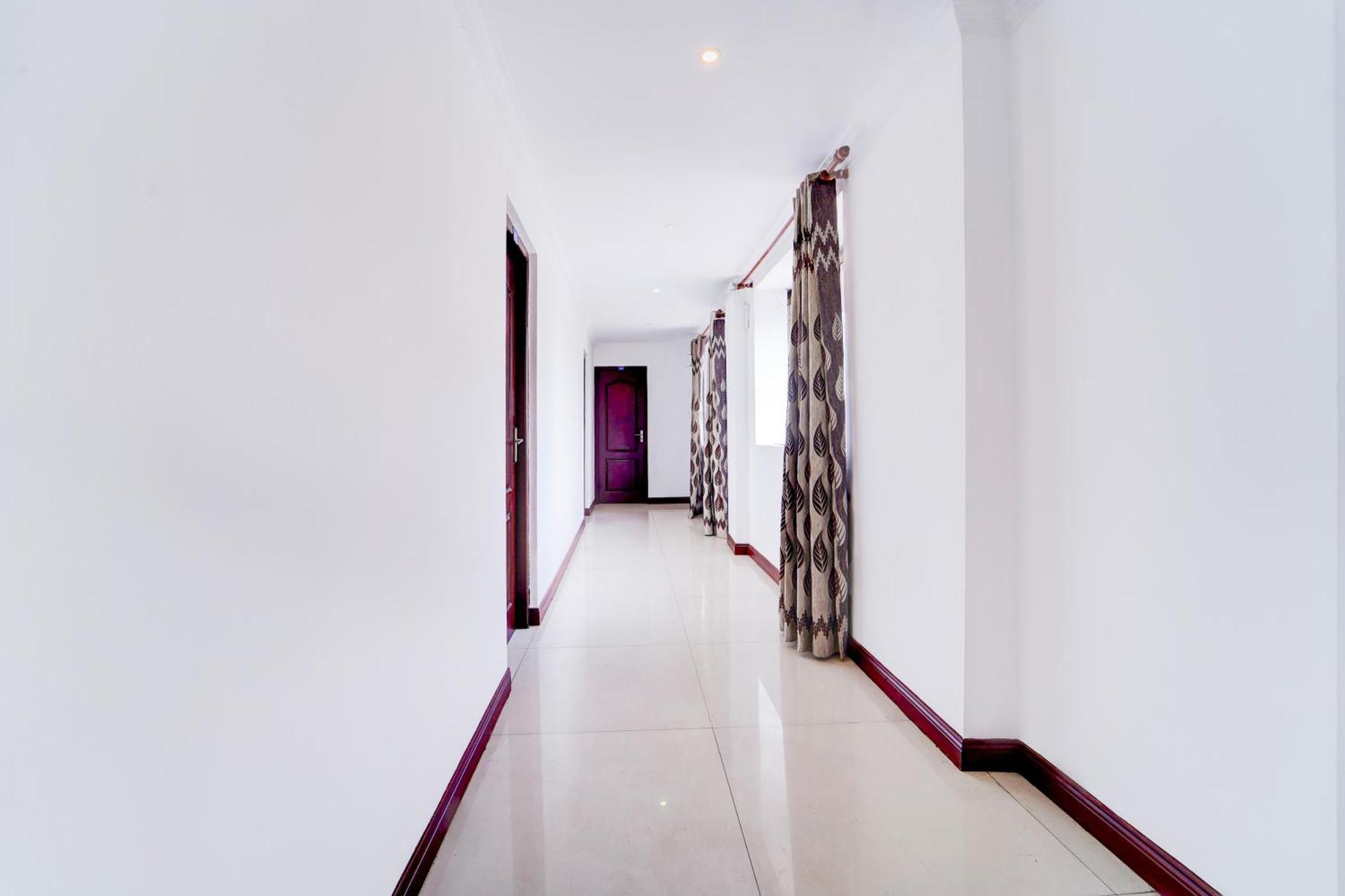 Super Hotel O Dh Road Ernakulam Kochi المظهر الخارجي الصورة