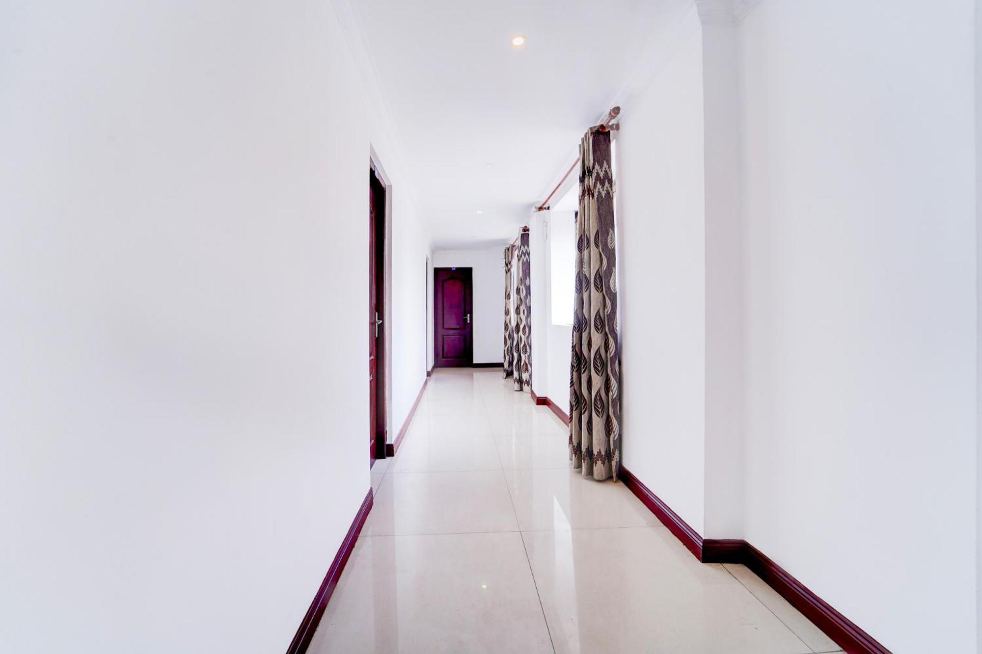 Super Hotel O Dh Road Ernakulam Kochi المظهر الخارجي الصورة